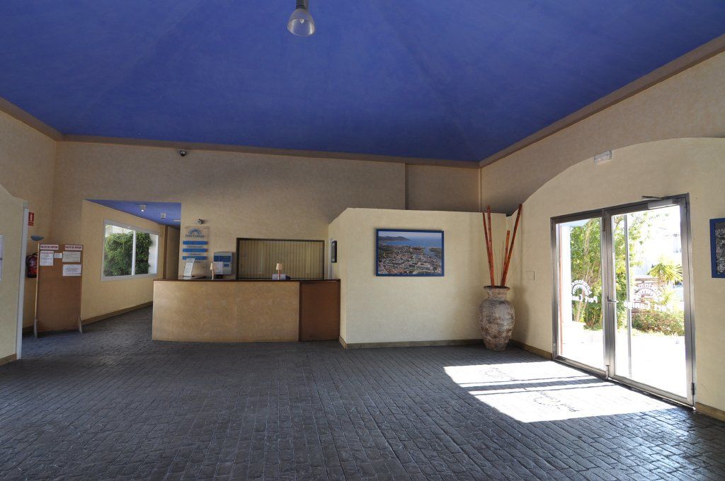 روساس Rvhotels Port Canigo المظهر الخارجي الصورة